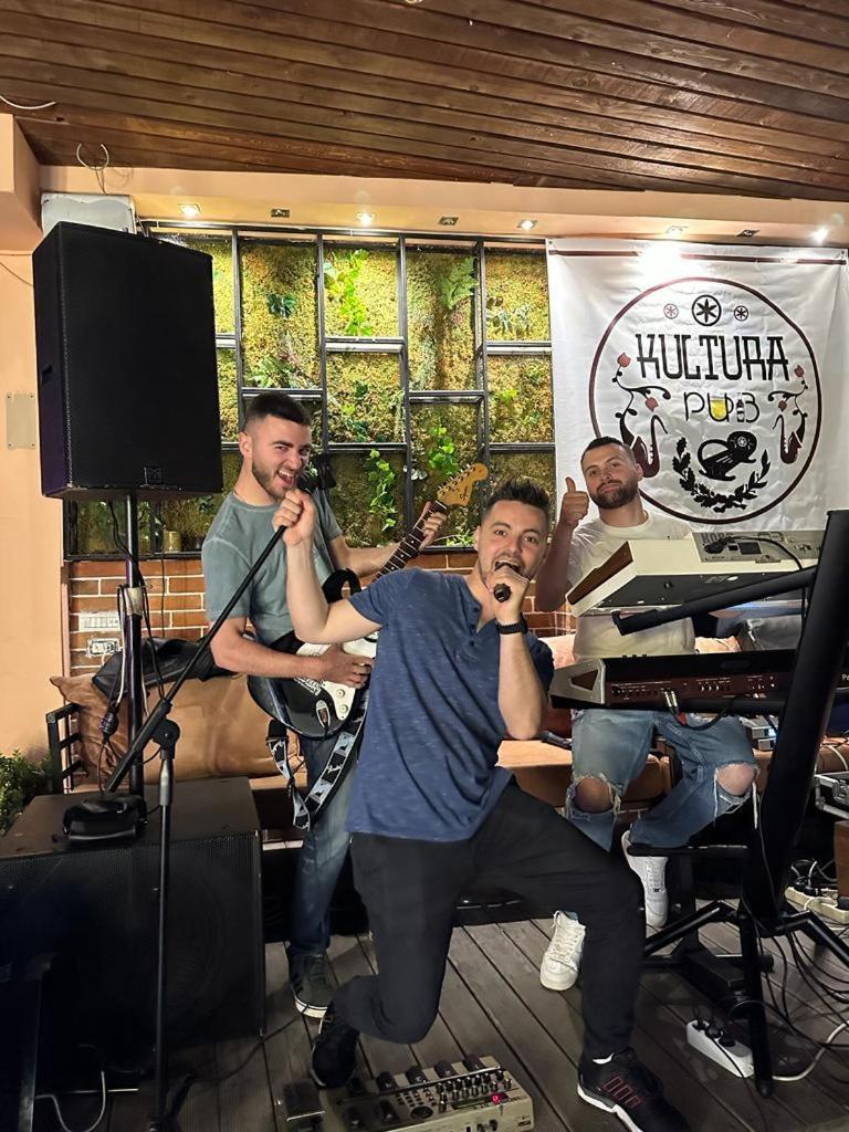 Kultura Hostel Shkodër Екстериор снимка