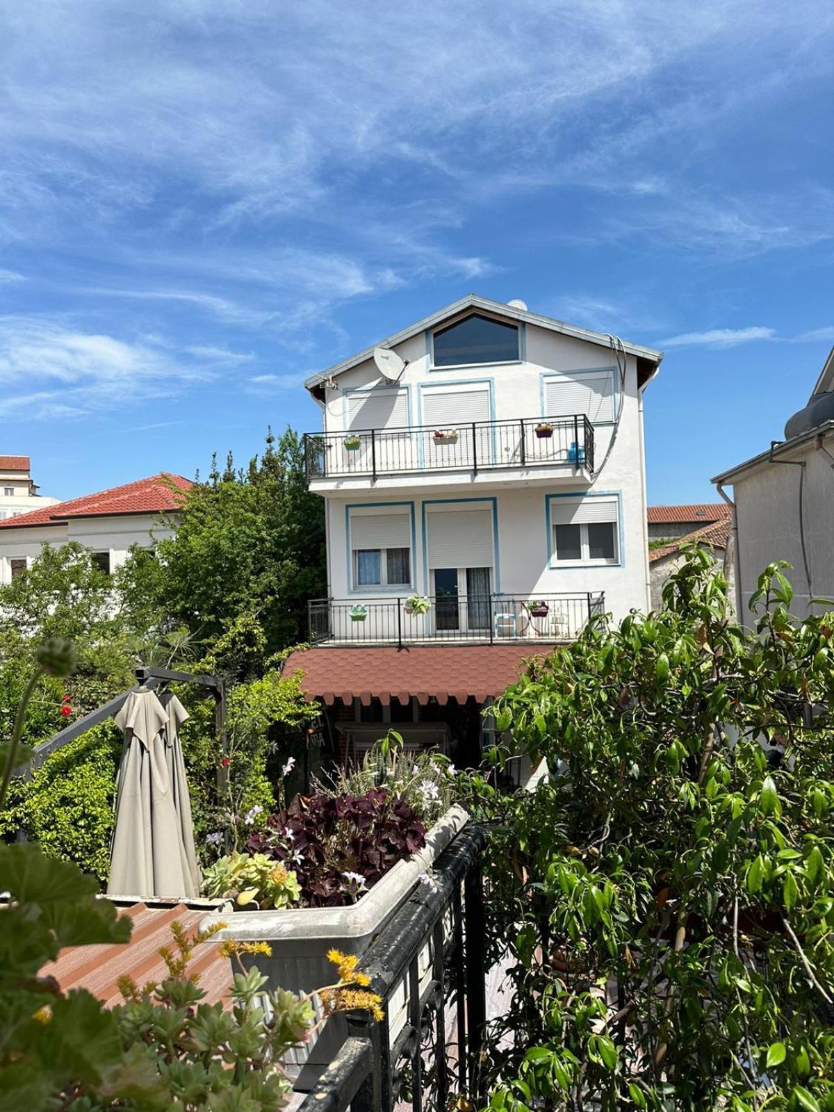Kultura Hostel Shkodër Екстериор снимка